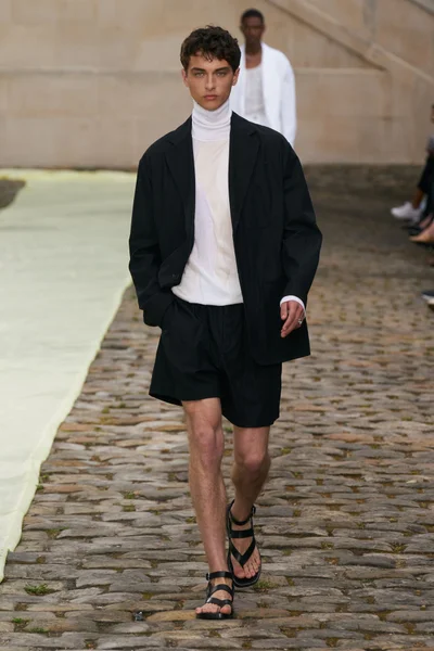 Look 52